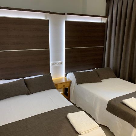 Hotel Ric Sabadell Exterior photo